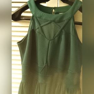 Storm hunter Green shorts/dress size large